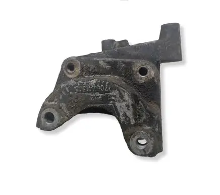 Renault 19 Engine mounting bracket 7700741348