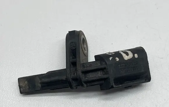 Volkswagen Caddy ABS brake wheel speed sensor 10071152723 WHT103856