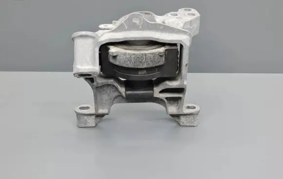 Mazda 3 III Engine mount bracket GHR9 K1442 KD45