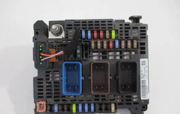 Citroen C4 II Picasso BSM Control unit 9813136780 BSMZ2200