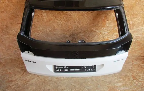 Peugeot 3008 II Tailgate/trunk/boot lid 9811550177