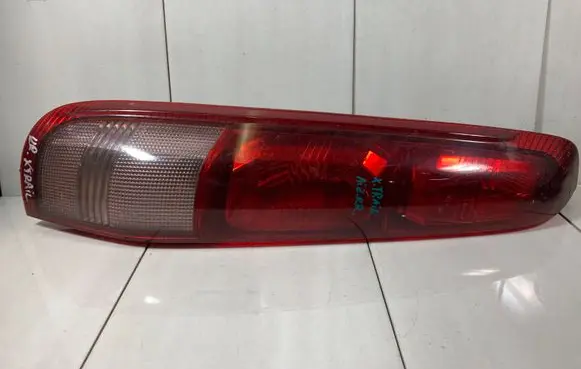 Nissan X-Trail T30 Rear/tail lights 4913