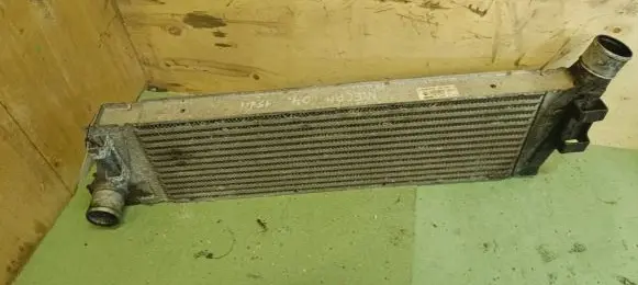 Renault Megane II Intercooler radiator 8200115540