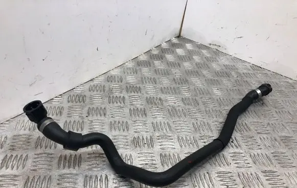 BMW 5 F10 F11 Engine coolant pipe/hose 8514758