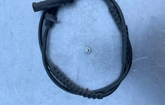 BMW i8 Rear ABS sensor wiring 6855018