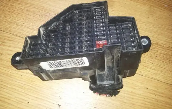 Audi A3 S3 8P Fuse box set 5044697 010101