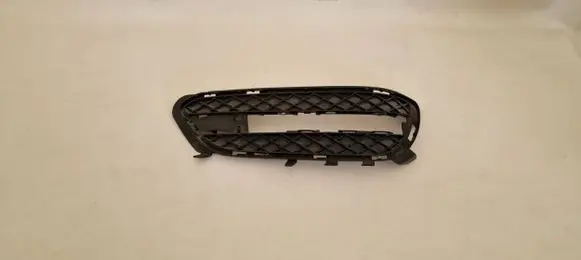 Mercedes-Benz E W212 Front bumper lower grill A2128851823