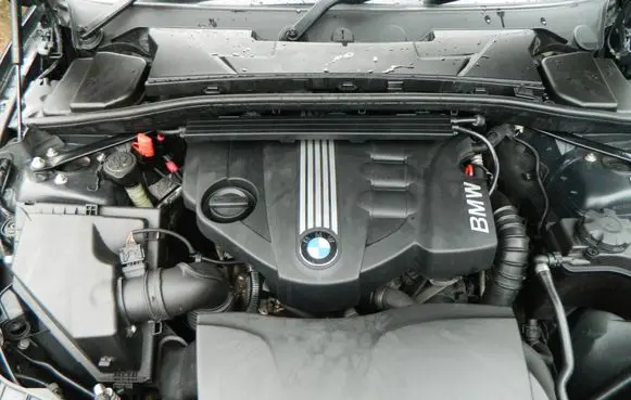 BMW 1 E82 E88 Engine block 2151733