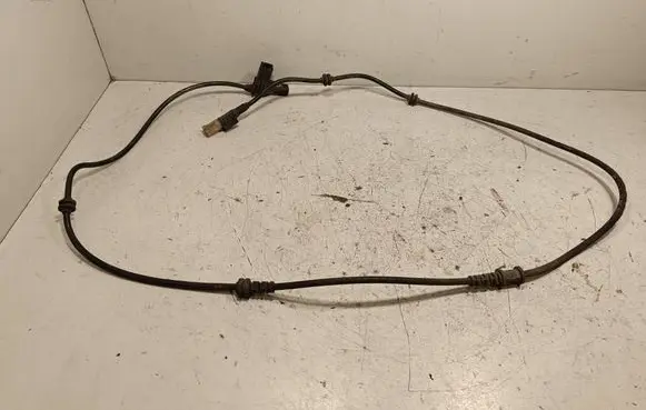 Mercedes-Benz CLA C117 X117 W117 ABS brake wheel speed sensor A2205453128