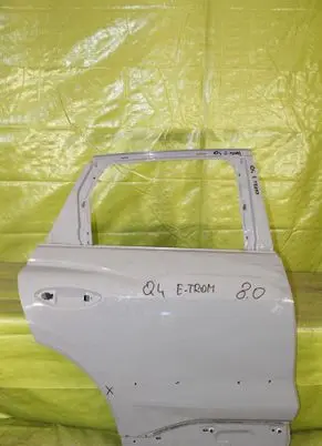 Audi Q4 e-tron Front door 000259