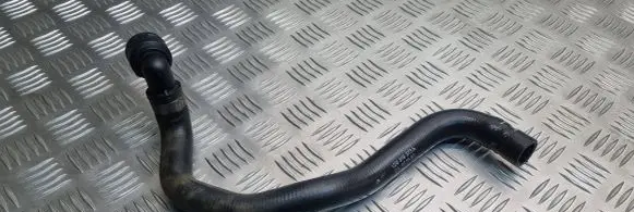 Volkswagen PASSAT B5 Engine coolant pipe/hose 8D0819373N