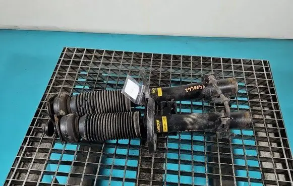 Front shock absorber/damper