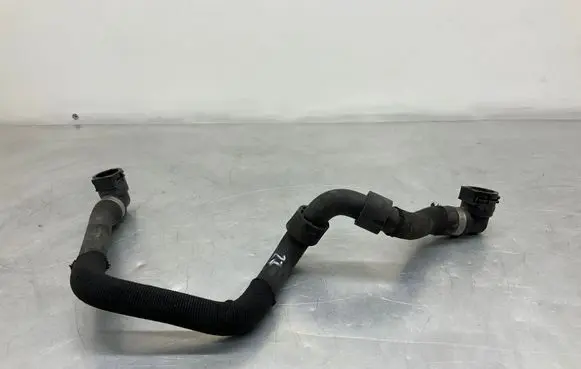 BMW 5 F10 F11 Engine coolant pipe/hose 7598248