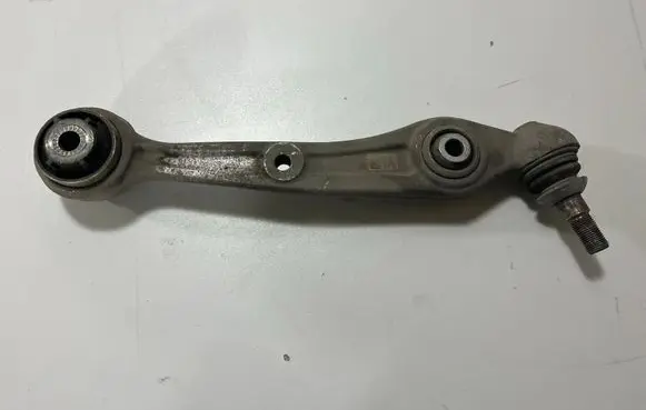 BMW X7 G07 Front lower control arm/wishbone 6878081 8866771