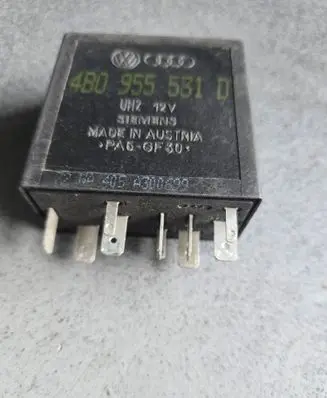 Volkswagen PASSAT B6 Other relay 4B0955531D