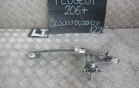 Peugeot 206+ Rear window lifting mechanism without motor 9623109780