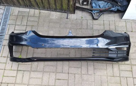 BMW 5 G30 G31 Front bumper 7385336 72758411 5111
