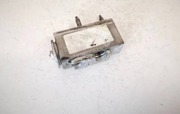 Air conditioning (A/C) expansion valve