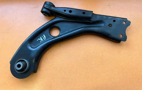 Opel Astra L Front lower control arm/wishbone S380RG 7BAA270351824G