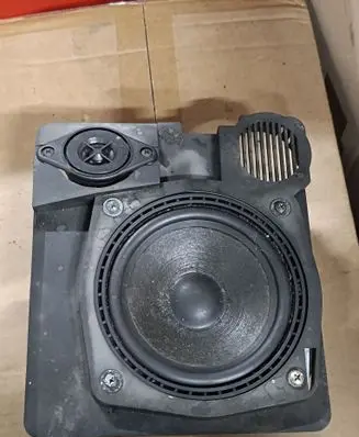 BMW 7 E32 Parcel shelf speaker 65131386547 1386547