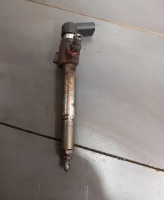 Renault Scenic II - Grand scenic II Fuel injector 8200294788