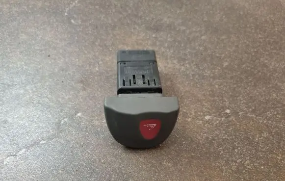 Renault Scenic I Hazard light switch 435536