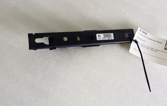 Opel Vivaro Seat belt adjustment rail 9811404680 308928610