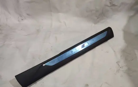 BMW X6M F86 Front sill trim cover 7284558