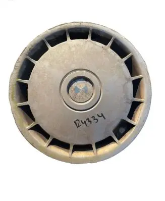 BMW 5 E34 R15 wheel hub/cap/trim 1129843