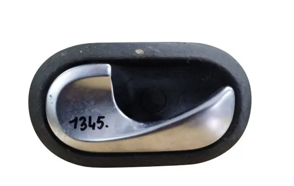 Renault Megane II Front door interior handle 8200028487
