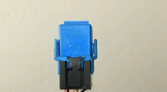 BMW X5 E53 Other relay 6915327