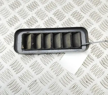 Mitsubishi L200 Quarter panel pressure vent MN148274