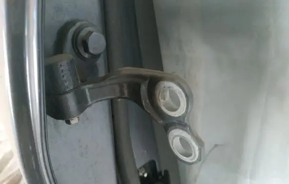 Ford Focus Rear door lower hinge