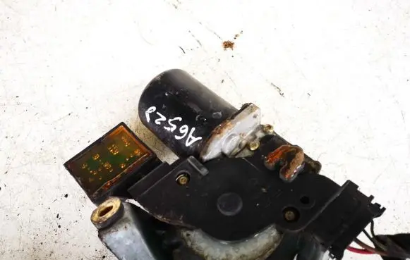 Mercedes-Benz A W168 Wiper motor a1688200242 404.388
