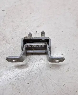 Chevrolet Captiva Tailgate/trunk/boot hinge