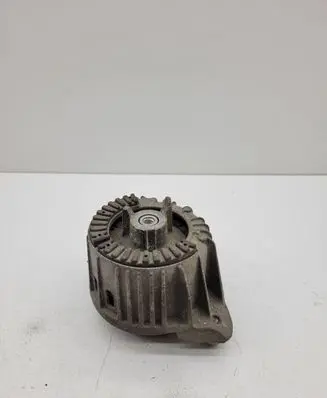 Mercedes-Benz C W204 Engine mount bracket A2042404817