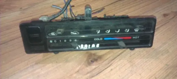 Nissan Prairie Climate control unit