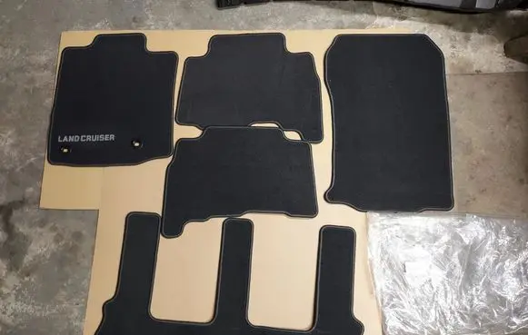 Toyota Land Cruiser (J150) Interior carpet