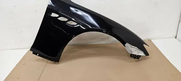 Maserati Quattroporte Fender