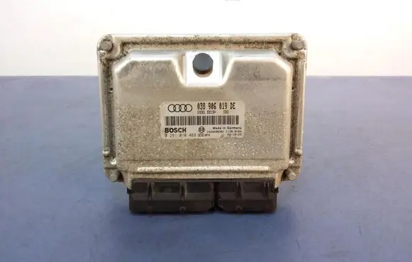 Audi A3 S3 8P Engine control unit/module ECU 038906019DE