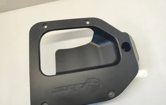 Dodge Challenger Bonnet/hood grill 68378082AB 18393A