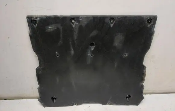 Tesla Model Y Engine splash shield/under tray 1499151-00-C-JLK01