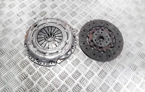 Ford Focus C-MAX Pressure plate 3082001751 1878005341