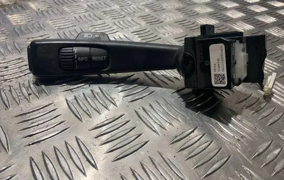 Volvo XC60 Indicator stalk 31264162