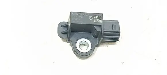 Nissan Qashqai Airbag deployment crash/impact sensor 988303RA0A NA3RA15419DA32