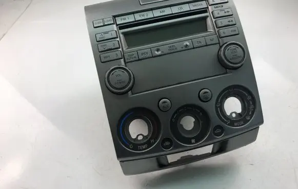 Ford Ranger Radio/CD/DVD/GPS head unit UC1R66DSXD