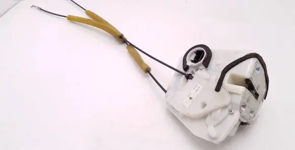 Mazda 6 Front door lock H70078R2