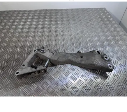 BMW 4 F36 Gran coupe Gearbox mounting bracket 6769281