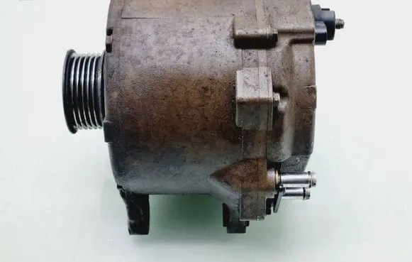 BMW 5 F10 F11 Generator/alternator LR1190904C