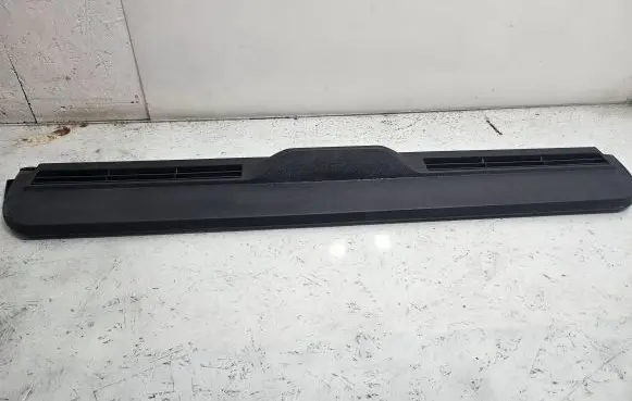 Volkswagen Golf Plus Other trunk/boot trim element 5M0868077